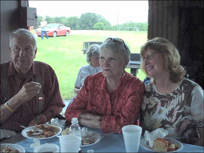 Harold Hahn, Marge Hahn, Ann Bue